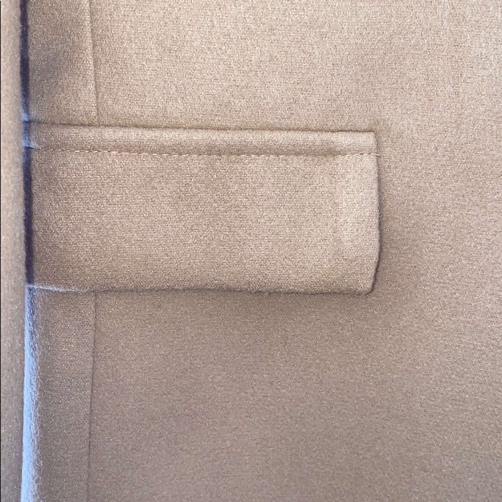 Coat - Picture 3 of 9